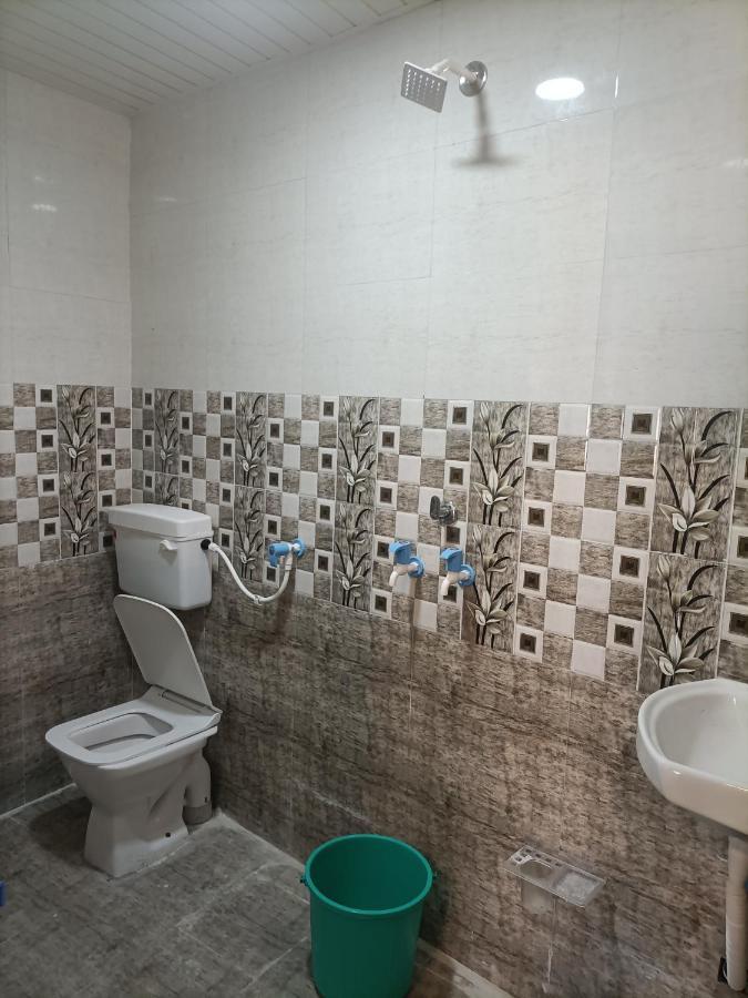Shri Gamya Guest House Ujjain Exteriör bild